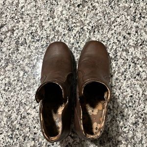 Korks Brown Leather Platform Booties, Size 9